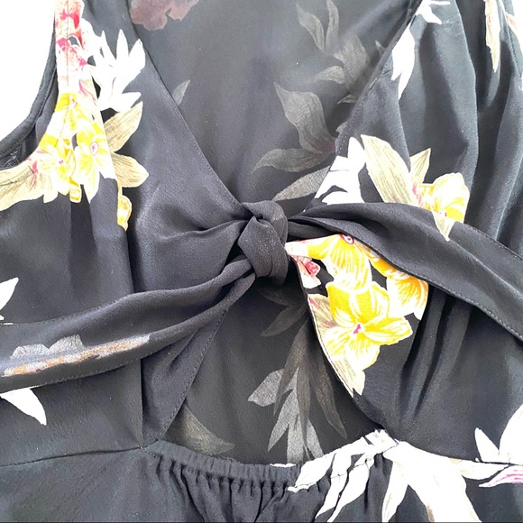 Volcom Wrap Skillz Floral Dress - Picture 6 of 10